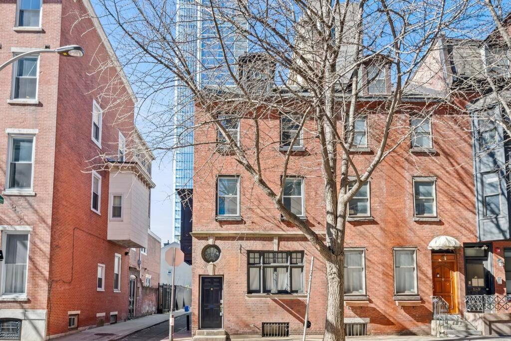 New! Cozy Apt In Center City! Philadelphia Bagian luar foto